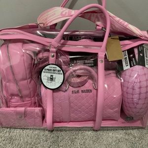 Steve Madden 6 piece duffle bag NWT pink